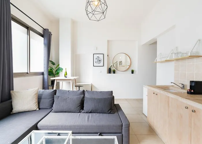 Yarkon - By Beach Apartments Tlv