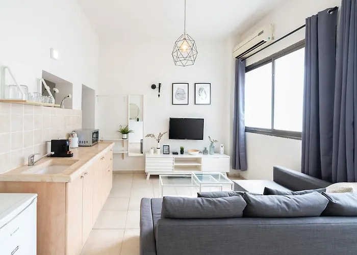 Yarkon - By Beach Apartments Tlv